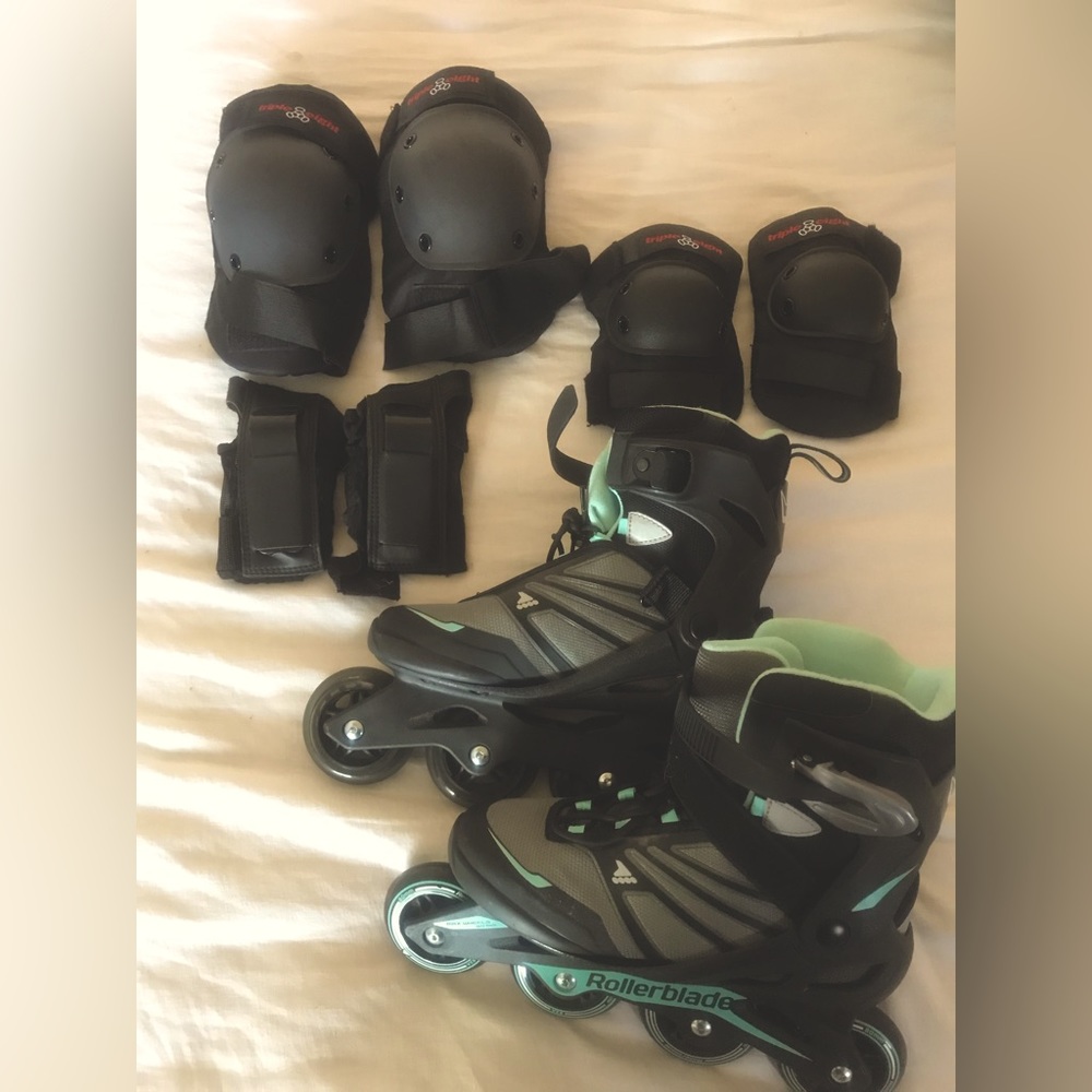 Rollerblade Zetrablade Women’s In-line Skates WITH PADS Size 8 Black and Blue